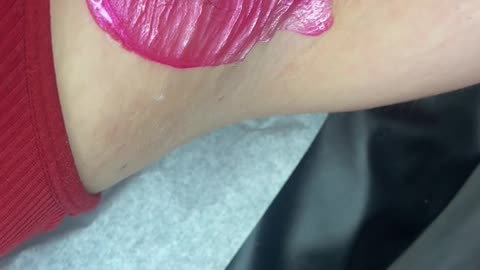 Underarm Waxing with Sexy Smooth Tickled Pink Hard Wax | Satisfying Waxing @alchemywaxstudio