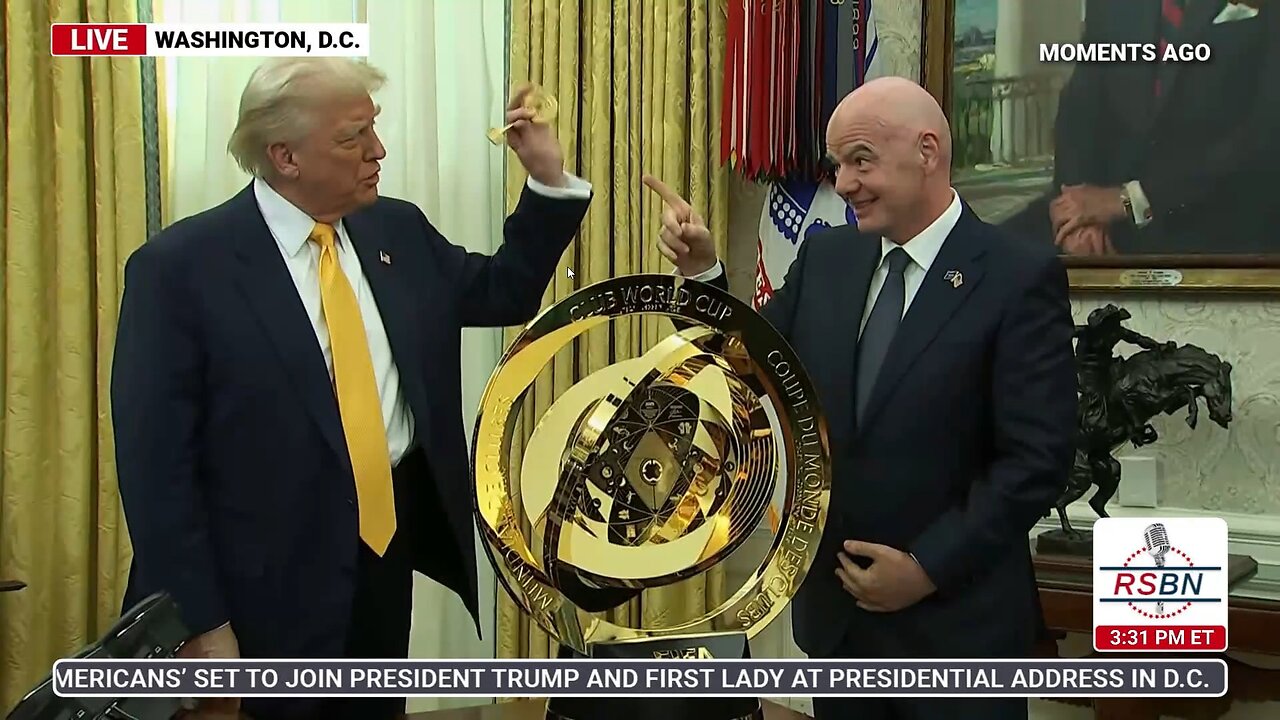 WATCH: Trump signs executive order establishing White House task force for the 2026 FIFA World Cup