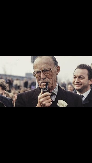 EDWIN DE ROY VAN ZUYDEWIJN OVER PRINS BERNHARD PANTCHOULIDZEW