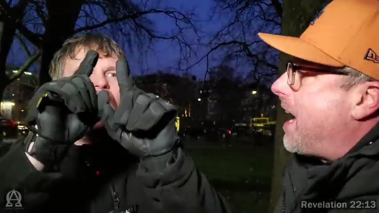 Speakers Corner - Sectarians Interrupt The Gospel Presentation By Bob, James's Behaviour Escalates