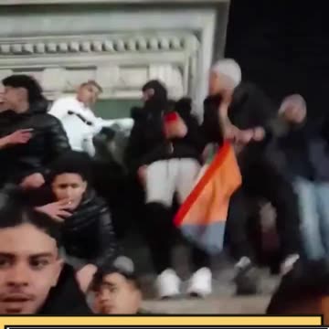Inmigrantes norteafricanos causaron disturbios en la víspera de Año Nuevo en Italia.