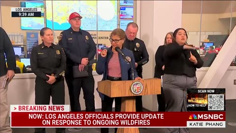 L.A. MAYOR IS ASKED IF SHE WOULD FIRE LAFD CHIEF .....