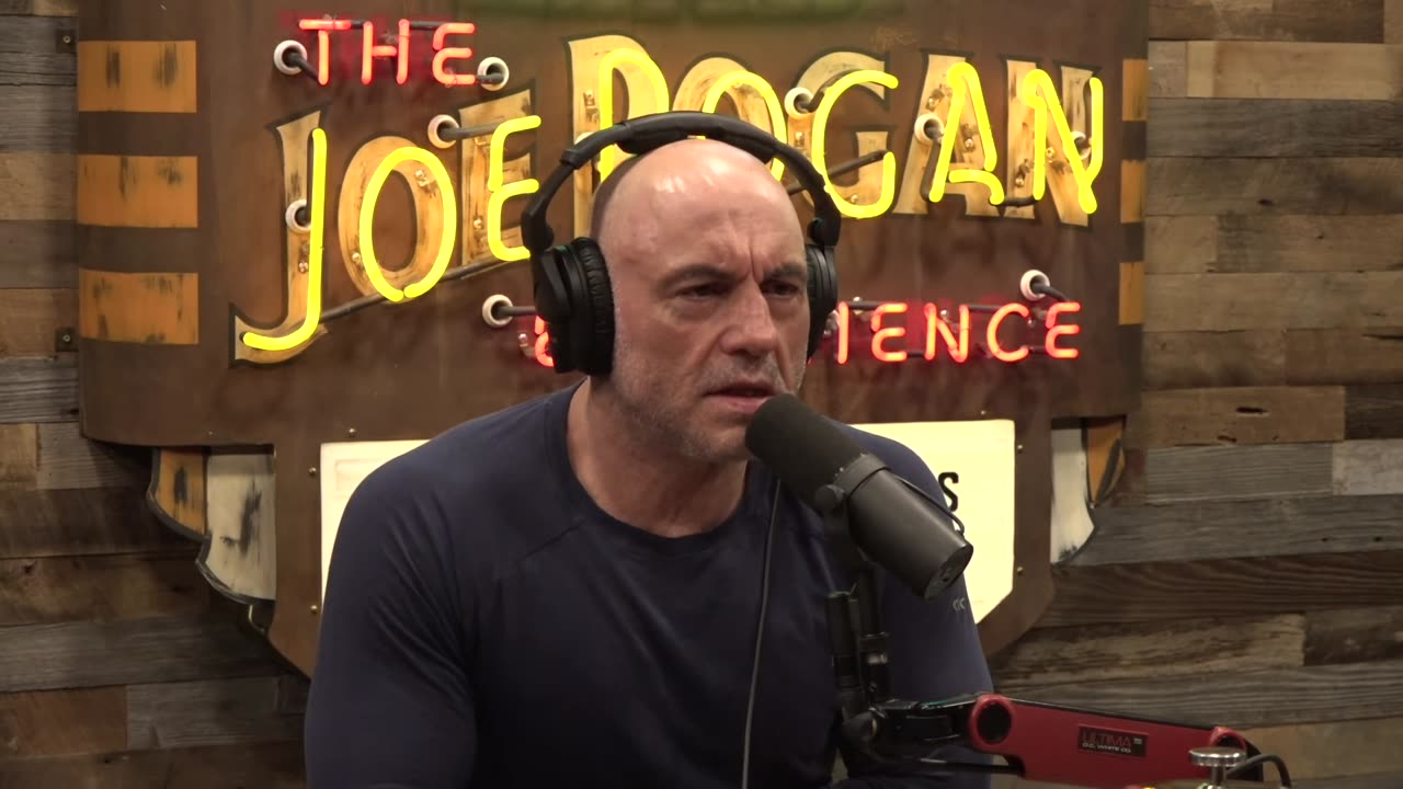 Joe Rogan Experience #2288 - Jacques Vallée