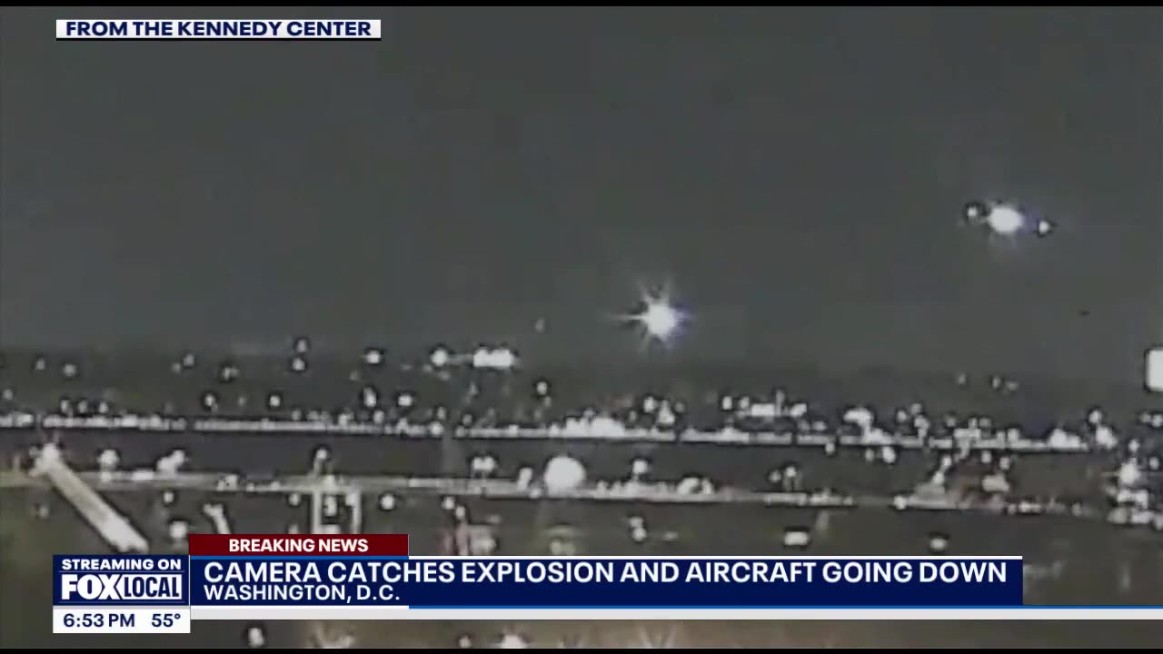 Washington DC plane crash caught on camera