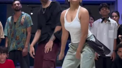 Apni to jaise taise