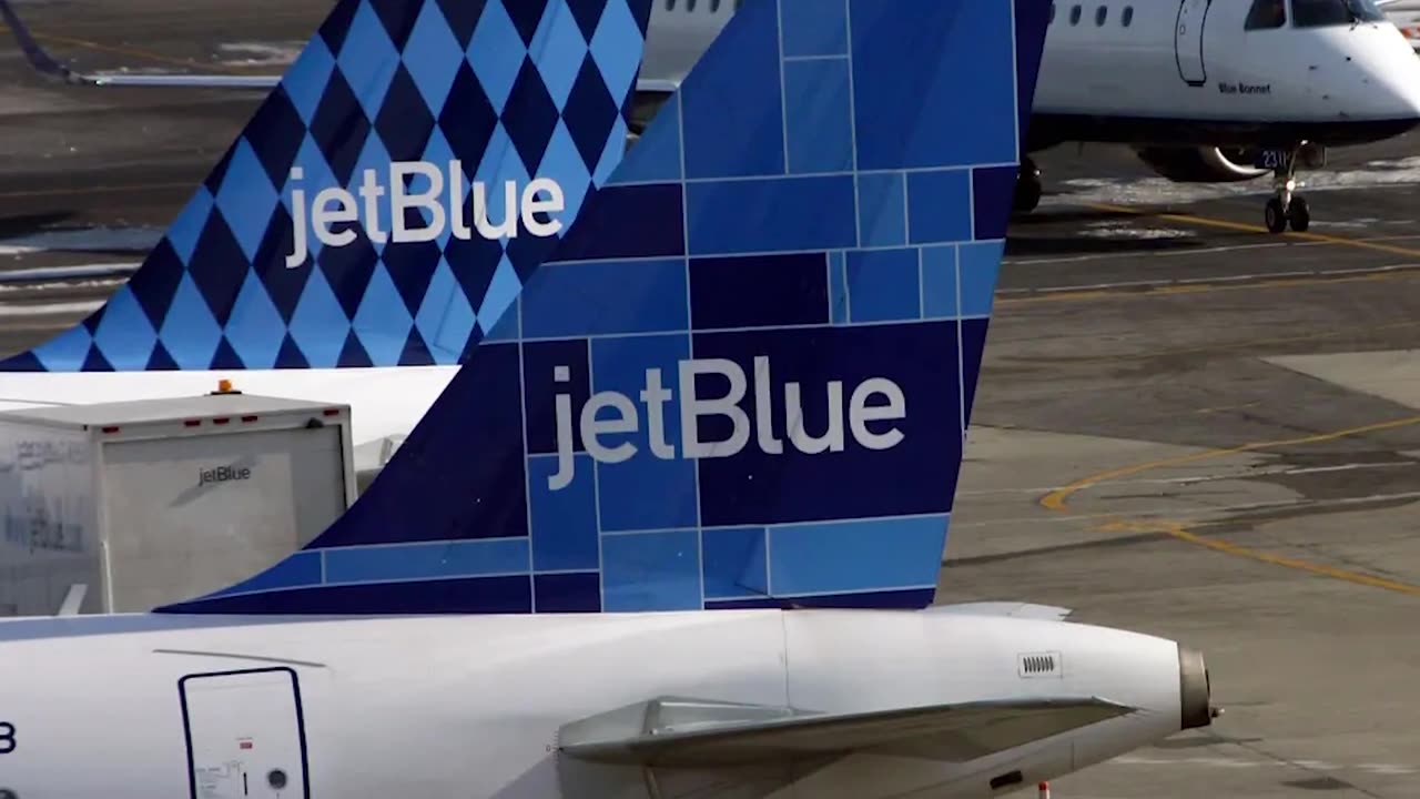 Americans stranded in Turks and Caicos say JetBlue kicked them to the street 'like dogs'