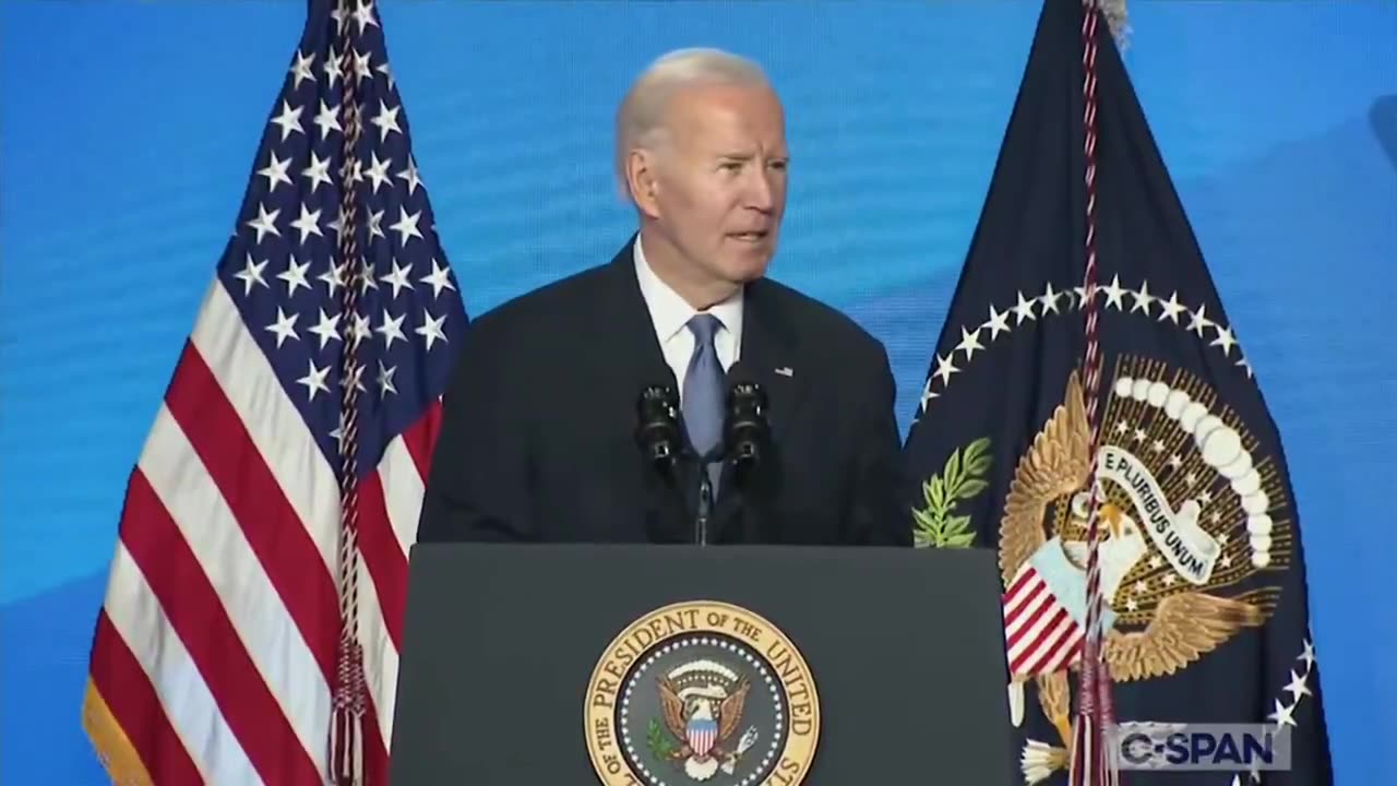 Biden goes on CRAZY rant, thinks he can order new constitutional amendment