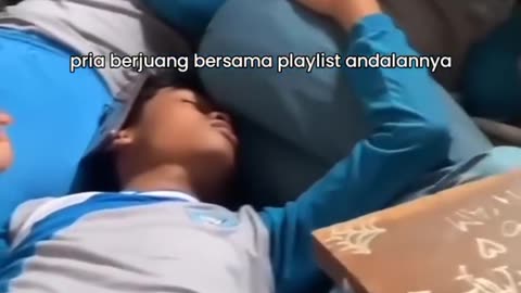 Pria dengan kesenangannya