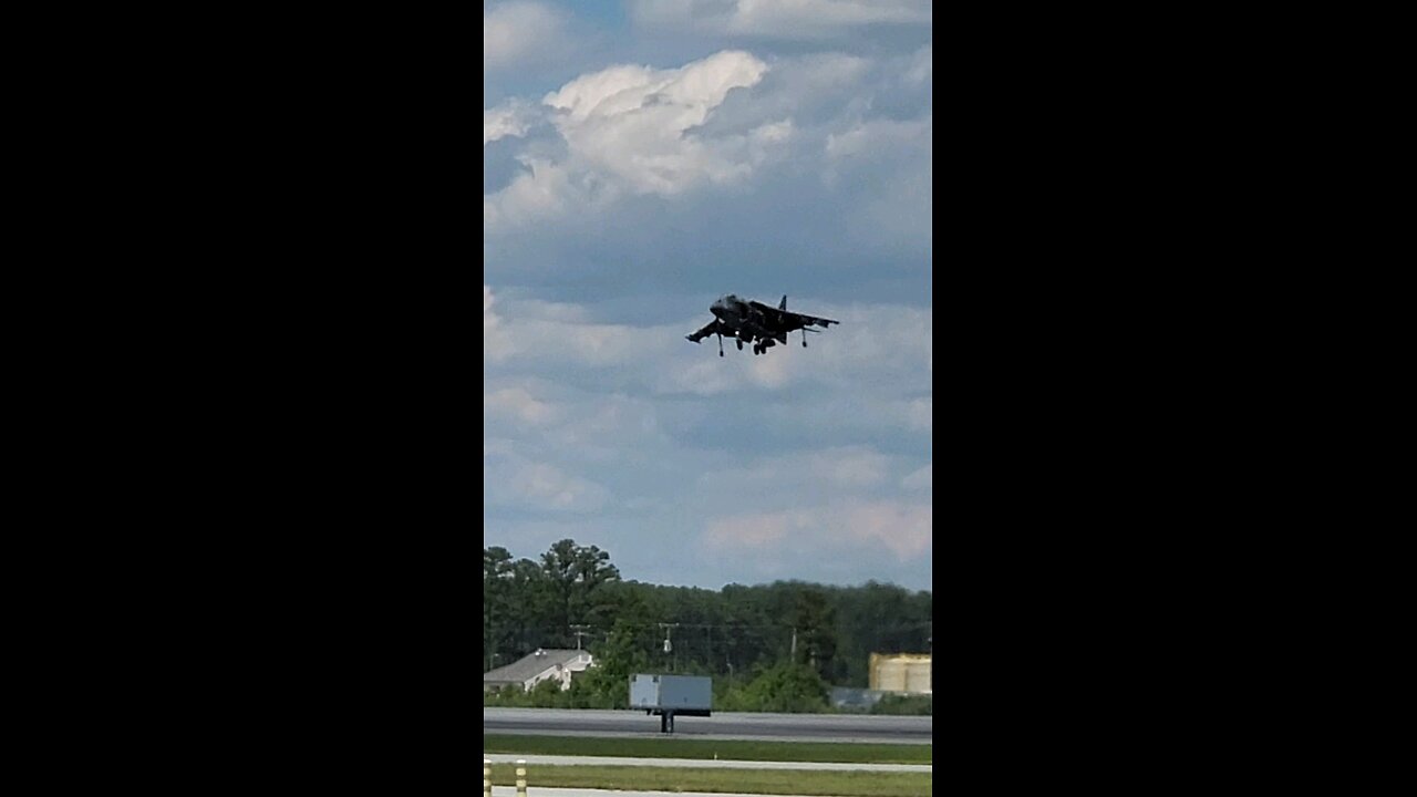 AV-8B Harrier at Cherry Point Air Show in Final Public Performance. Jet Airplane ✈️ JETS Marines