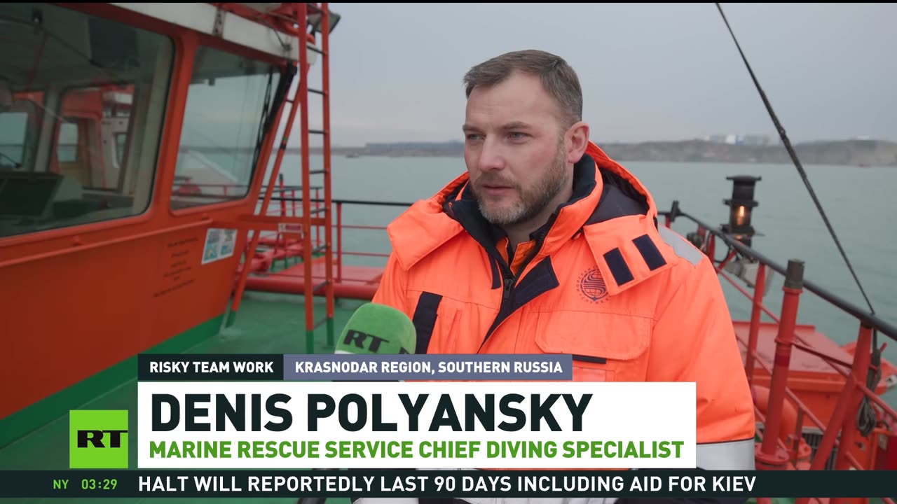 Russian divers bravely tackle aftermath of major Black Sea oil spill