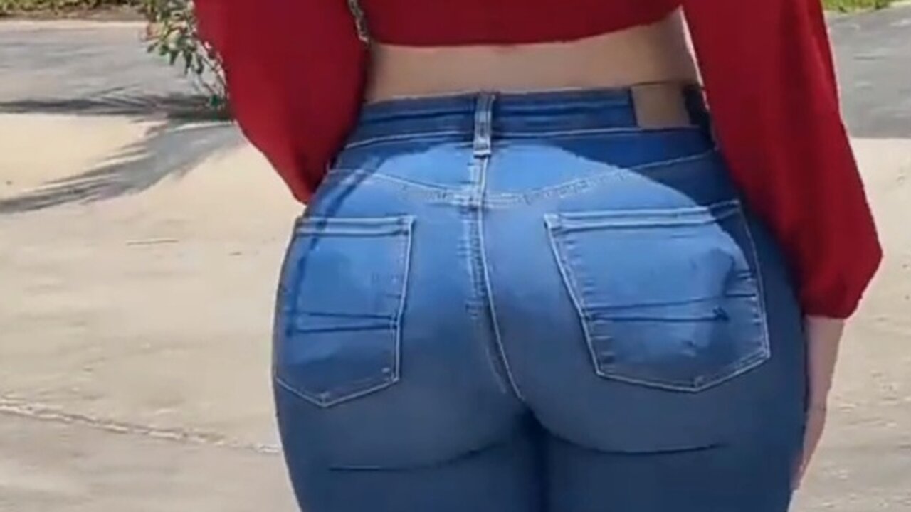 Red top and jeans outfit on point