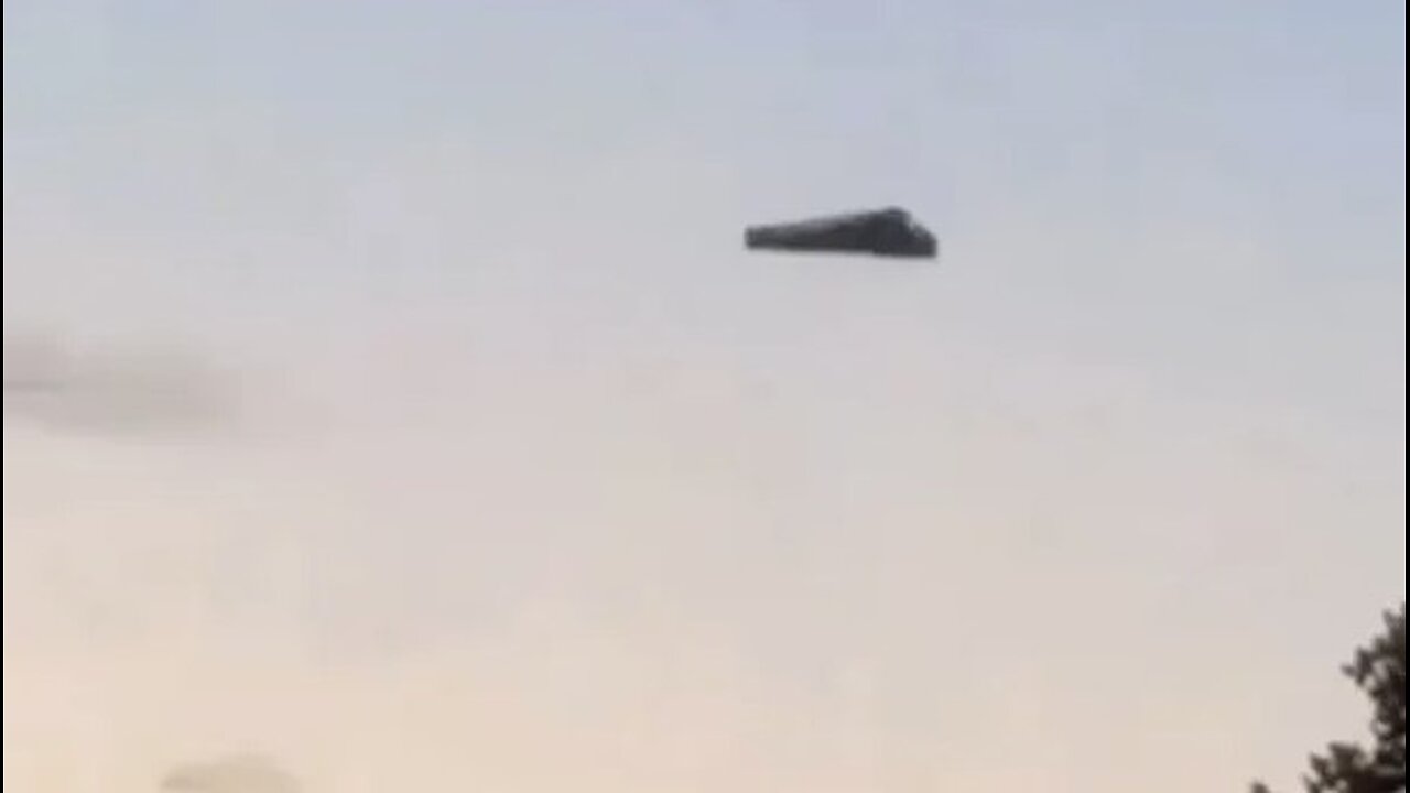 The largest UFO mass sighting event in modern history is occurring right now! Everywhere!
