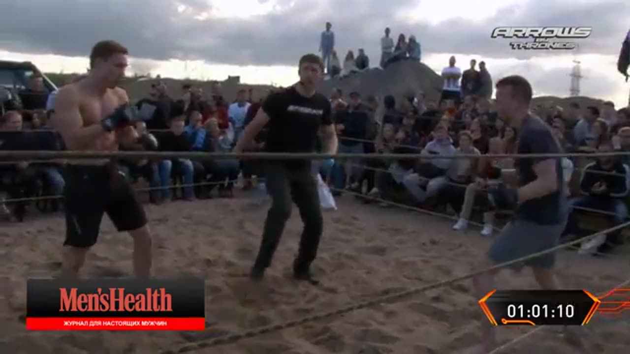 Navy vs Boxing fighter in Street Fight