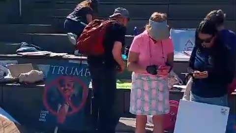 😁😁BREAKING NEWS: MASSIVE LGBTQ PROTEST AGAINST TRUMP IN WEST HOLLYWOOD.😁😁