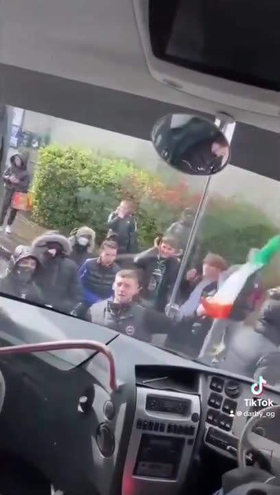 Irish Kids stop a bus full of knife wielding, culture changing, white people killing migrants