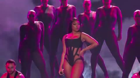 Megan Thee Stallion - Plan B _ Sweetest Pie [2022 Billboard Music Awards Performance]