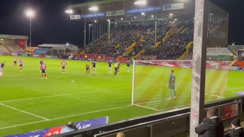 Lincoln vs Accrington (penalty Jack Diamond)