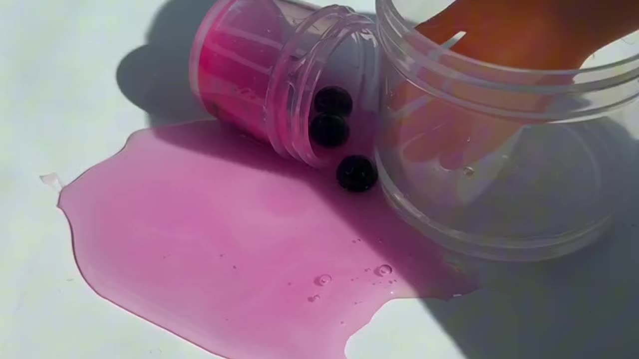 Making SLIME with MINI HANDS 🙌