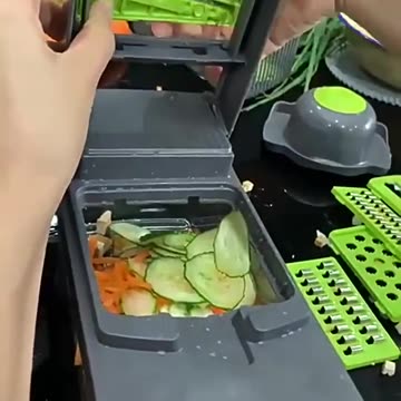 Vegetable Chopper Multifunctional Fruit Slicer Manual Food Grater Cutter