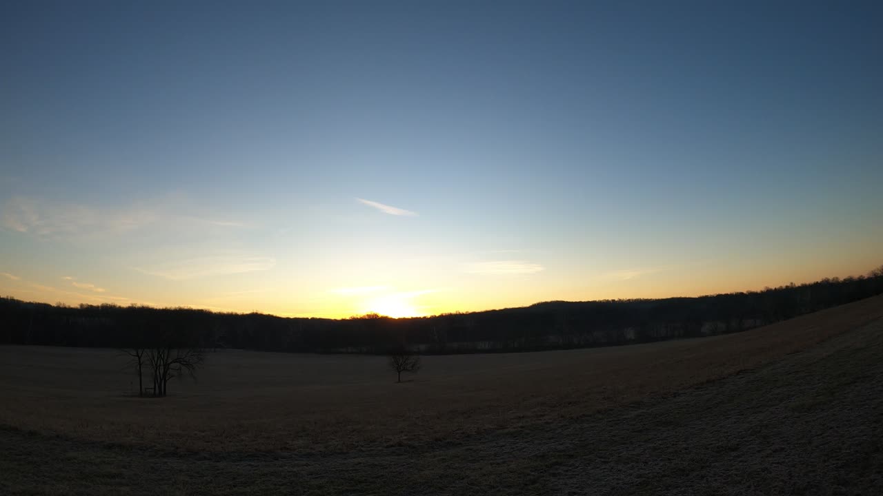 Sun ☀ Rise 2 25 25 28f/-2c