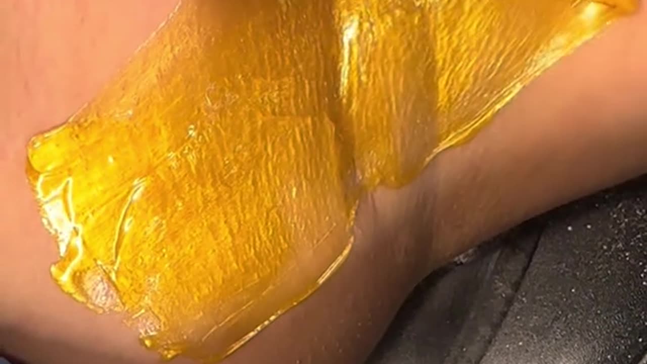 Underarm Waxing with Sexy Smooth Golden Allure Hard Wax | @xrae.artistry