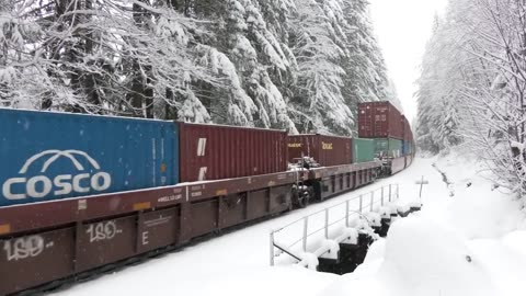 BNSF: Winter on Stevens Pass