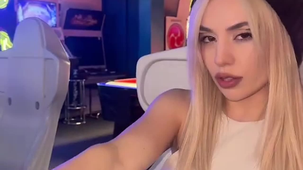 Ava Max - missing the short hair tbh