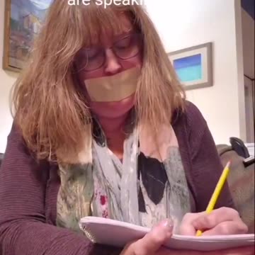 The self-hating white women are at it again. 🤡