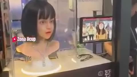 China’s New Robot Can Copy Your Face Instantly!