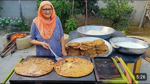 KING_of_BIG_SIZE_PARATHA___Big_Aloo_Paratha___Indian_Street_Food___Veg_Village_Food(720p) 