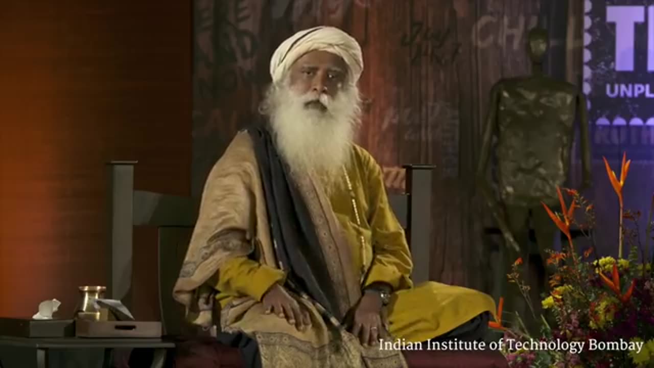 क्या रत्नों वाली अंगूठी किस्मत बदल सकती है Gemstones Sadhguru Hindi