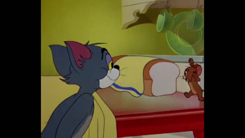 "Tom & Jerry - Classic Chase Fun!"