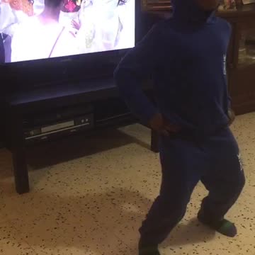Matios is dancing Amharic