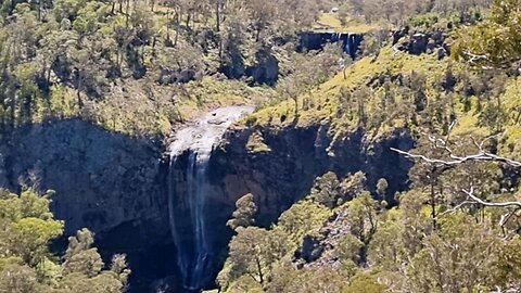 Australia Scenery: Ebor Falls