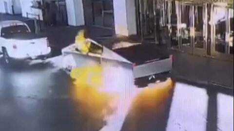 NEW FOOTAGE OUTSIDE TRUMP HOTEL ⚠️