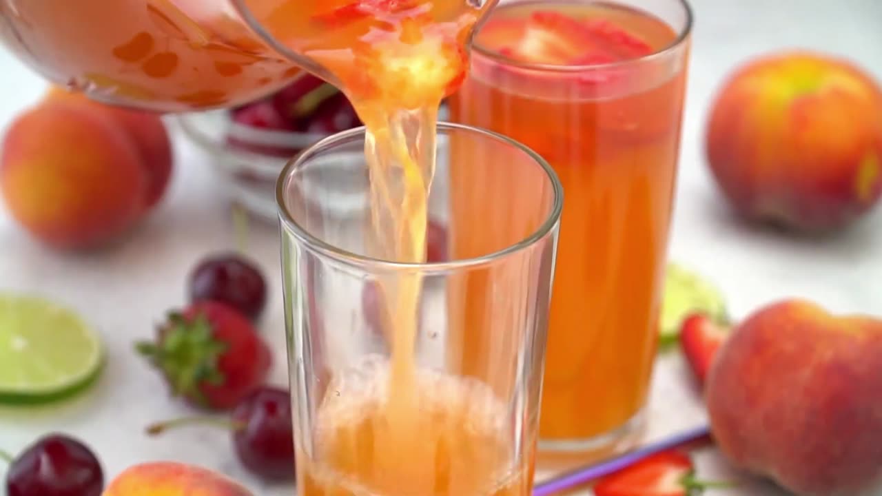 🍑 Easy Peach Sangria Recipe | Refreshing Summer Drink! 🍷