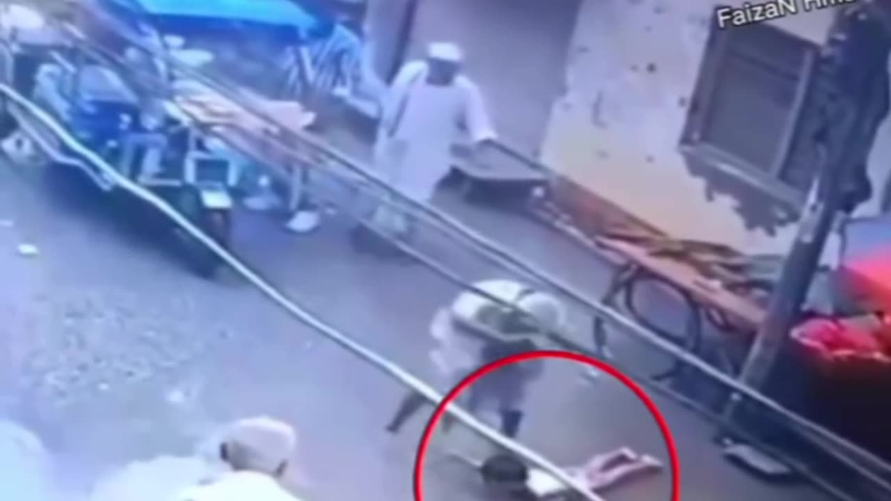 WATCH THE VIDEO, HOW THE KIDS ARE SAVED IN ELECTRIC