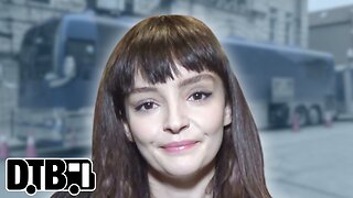 Lauren Mayberry - BUS INVADERS Ep. 2015