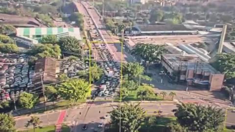 A video of the Beech F90 King Air crash in São Paulo.