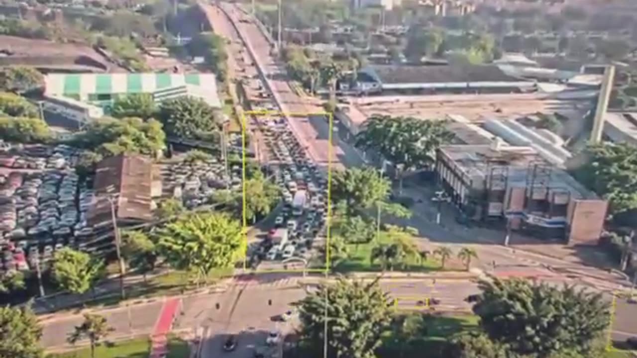 A video of the Beech F90 King Air crash in São Paulo.