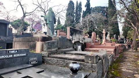 🇧🇷 Exploring São Paulo: McDonald's Feast & Cemetery Walk (#AGP366) 🍔