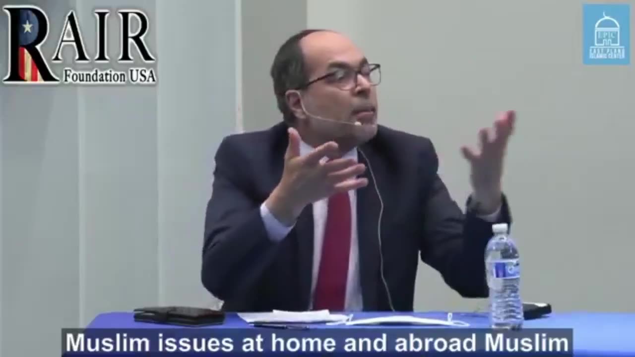 This goy understands well how the culture industry works and how to manipulate a society.
