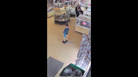 Robbery in pet shop || real CCTV footage recorded this robbery