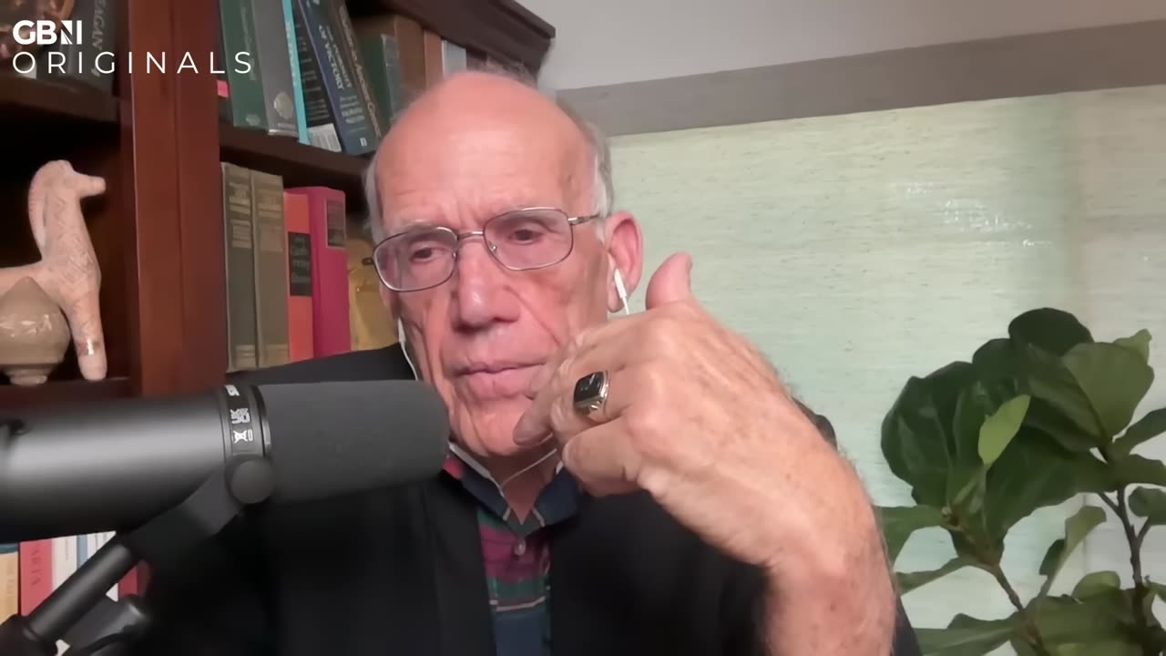 Victor Davis Hanson: The Left’s war on Trump is failing