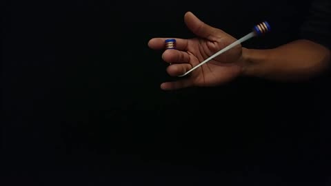 Begleri Trick #1 (Double Finger Rolls)