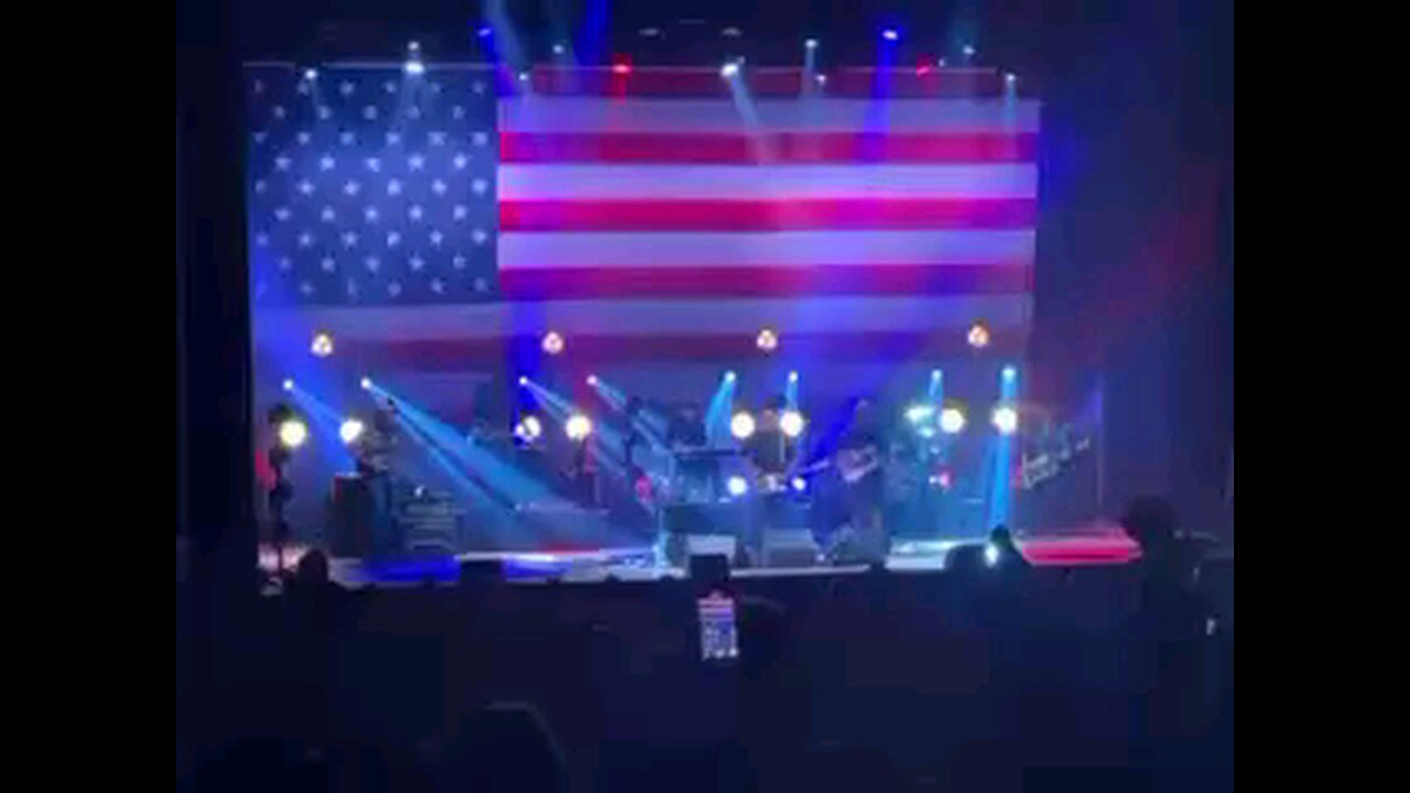 Aaron Lewis & The Stateliners, "Am I The Only One" at the Capitol Theatre in Wheeling, WV