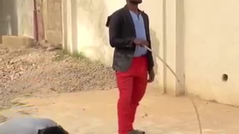 blind man 🤣🤣_abdulbkcomedy _funny _newfunnycomdey _comedy _prankvideo _funnyprank _newcomdy(360P)