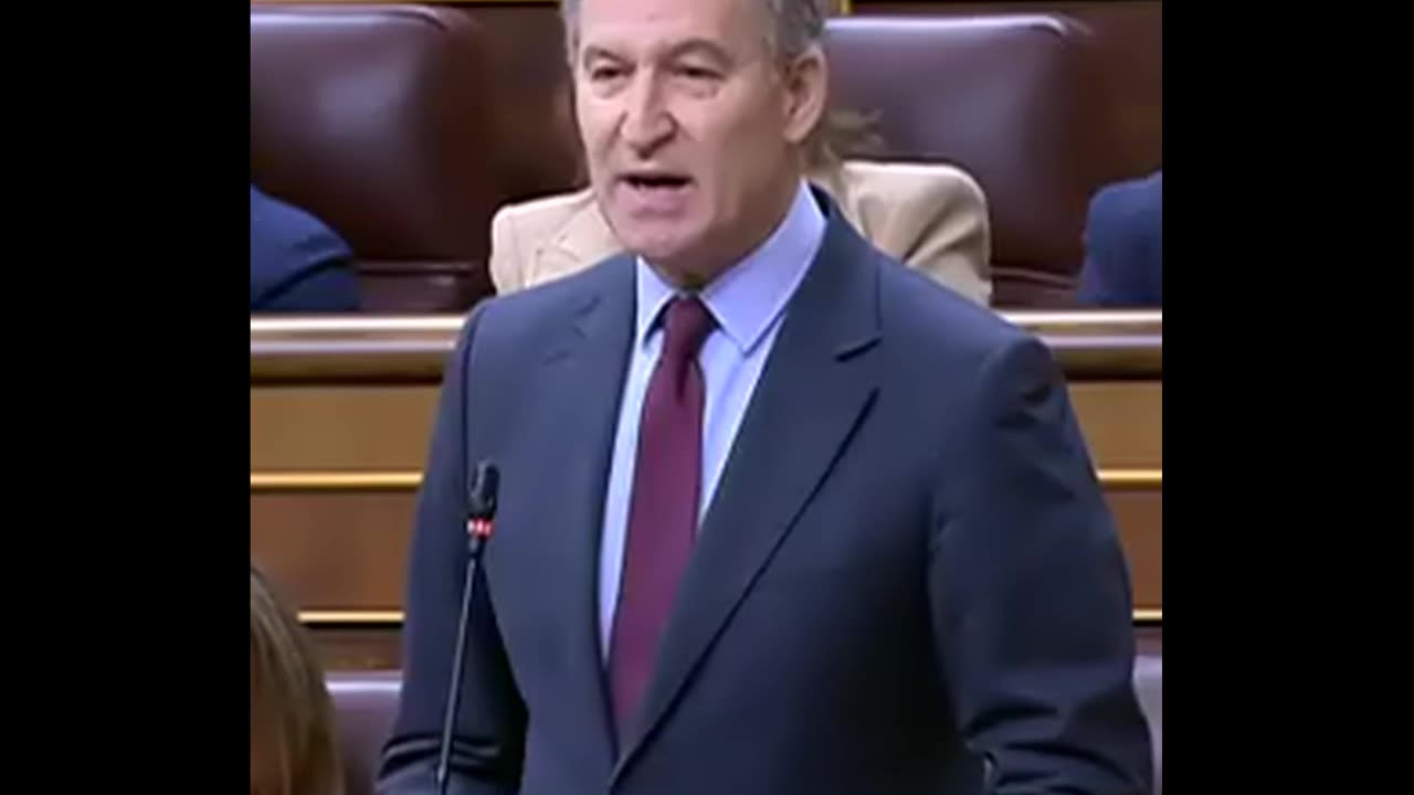 Feijóo a Sánchez: Dedica más tiempo a la guerra de Prisa que a la guerra de Ucrania.