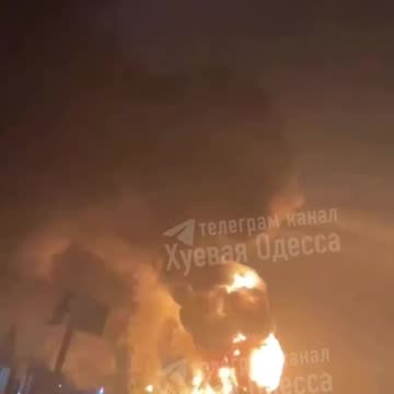 🇺🇦🔥 Massive fire at attacked oil depot in Odessa