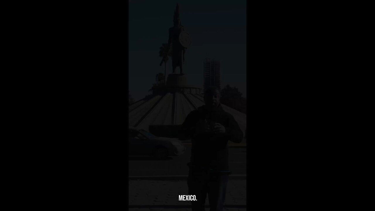 Los Profetas enseñando la historia del monumento de Cuauhtemoc en Tijuana. #cultura